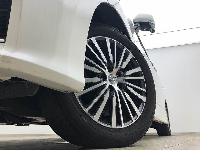 Nissan ELGRAND 2014-02 21194-12