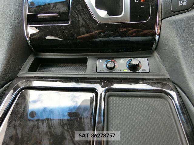 Toyota VELLFIRE 2018-11 369753-15
