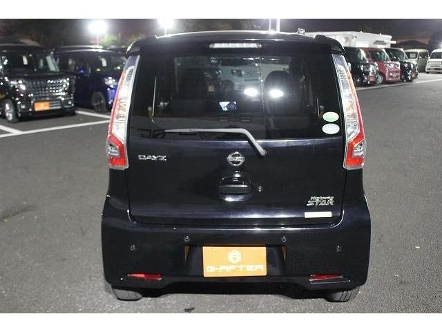 Nissan DAYZ 2019-01 27355-3