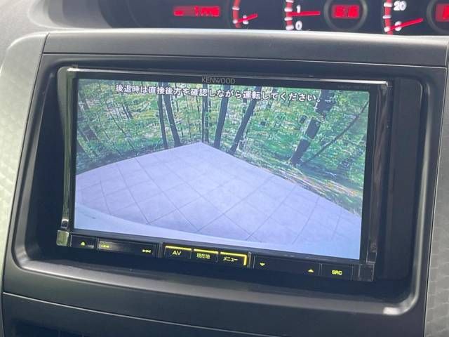 Toyota VOXY 2013-10 188756-5