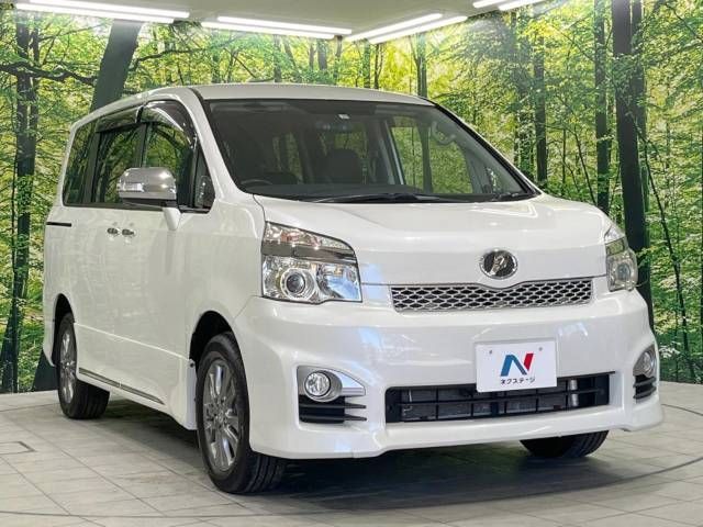 Toyota VOXY 2013-10 188756-16