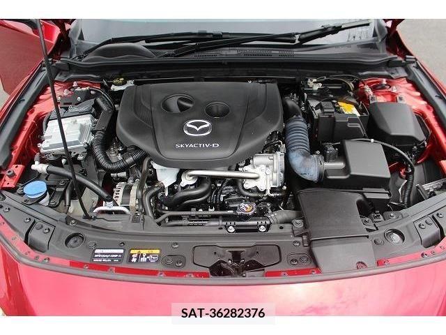 Mazda MAZDA3 2019-07 301047-17