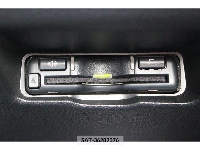 Mazda MAZDA3 2019-07 301047-4