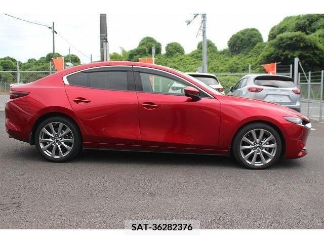Mazda MAZDA3 2019-07 301047-6