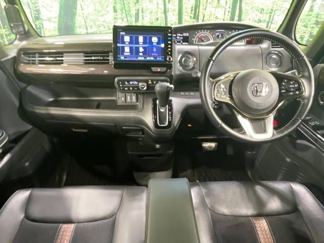 Honda N BOX CUSTOM 2018-03 196147-1