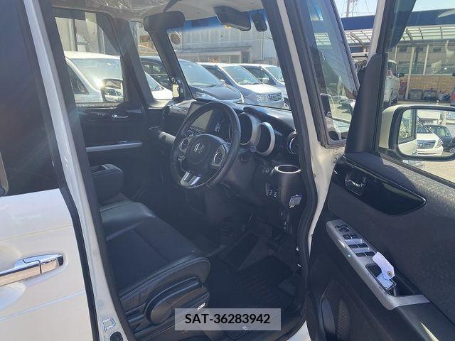 Honda N BOX CUSTOM 2016-03 242109-10