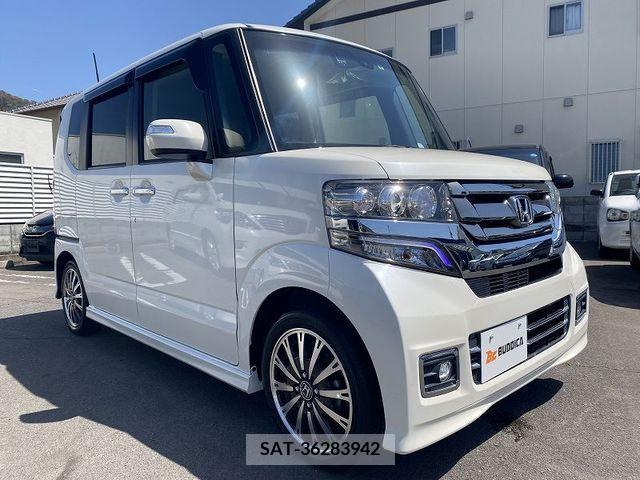 Honda N BOX CUSTOM 2016-03 242109-1