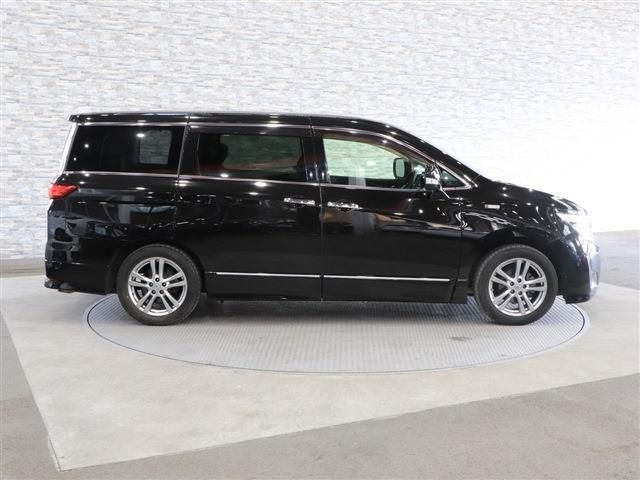 Nissan ELGRAND 2012-03 652-6