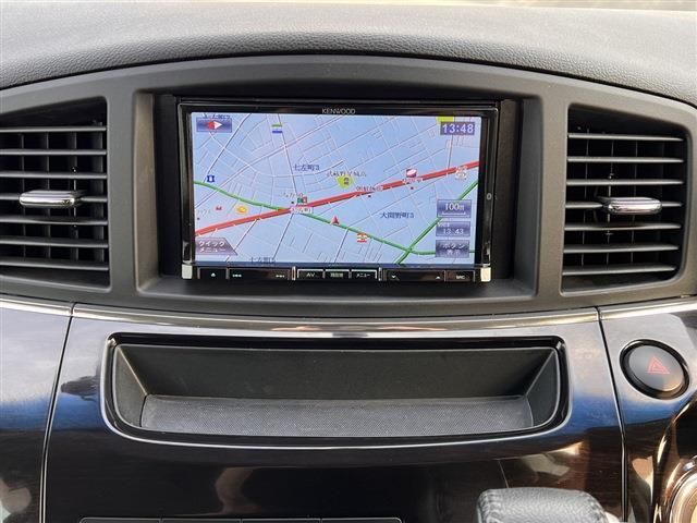Nissan ELGRAND 2012-03 652-13