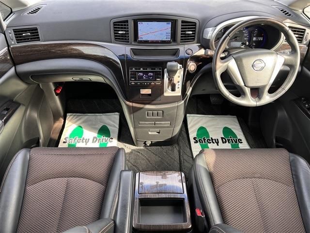 Nissan ELGRAND 2012-03 652-9