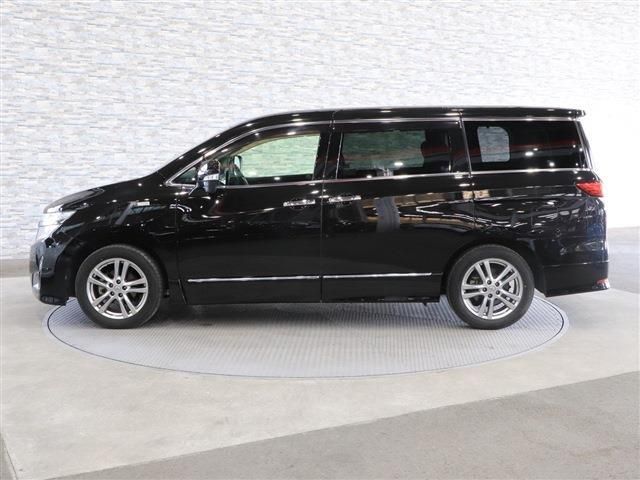 Nissan ELGRAND 2012-03 652-5