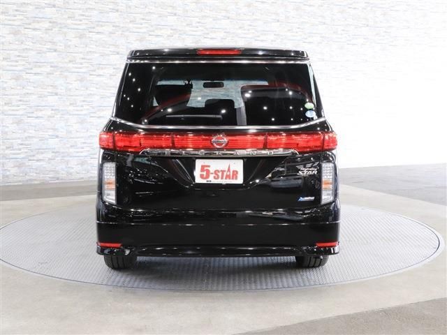 Nissan ELGRAND 2012-03 652-7