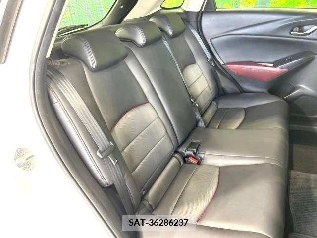 Mazda CX-3 2016-07 244106-9