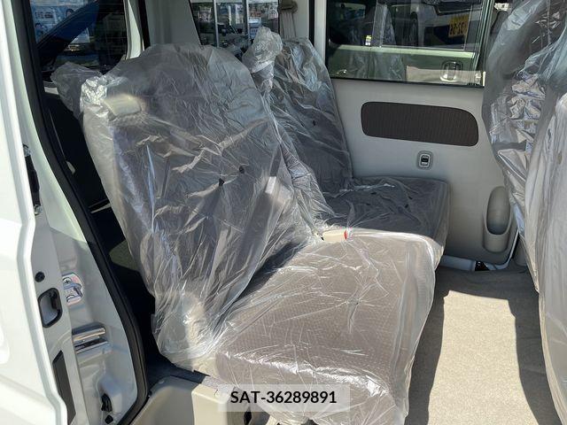 Suzuki EVERY 2024-02 214127-8