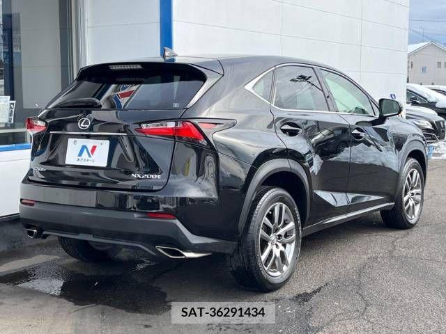 Lexus NX 2015-03 216428-17