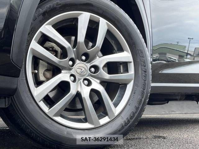 Lexus NX 2015-03 216428-12