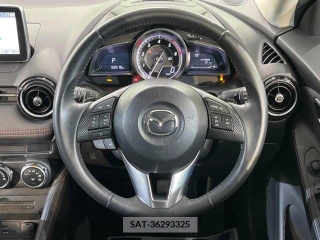 Mazda DEMIO 2014-12 267649-11