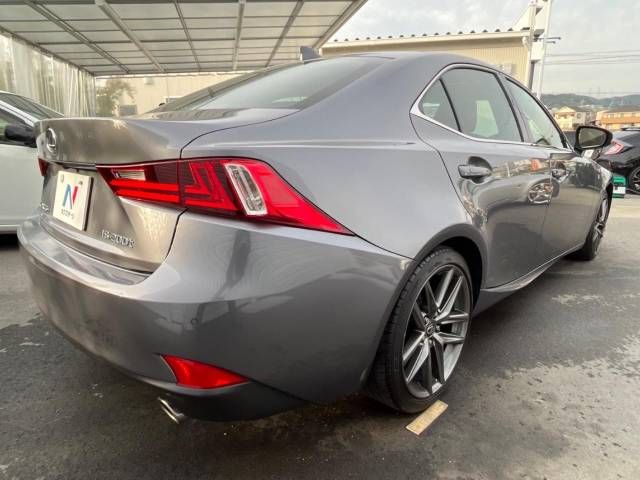 Lexus IS 2015-10 26834-17