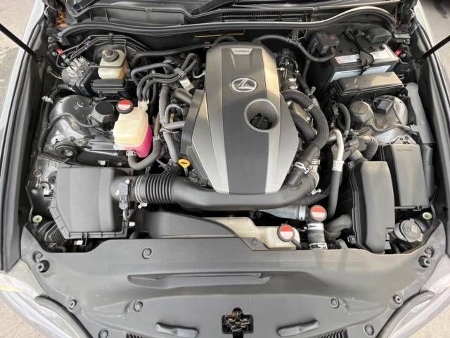 Lexus IS 2015-10 26834-18