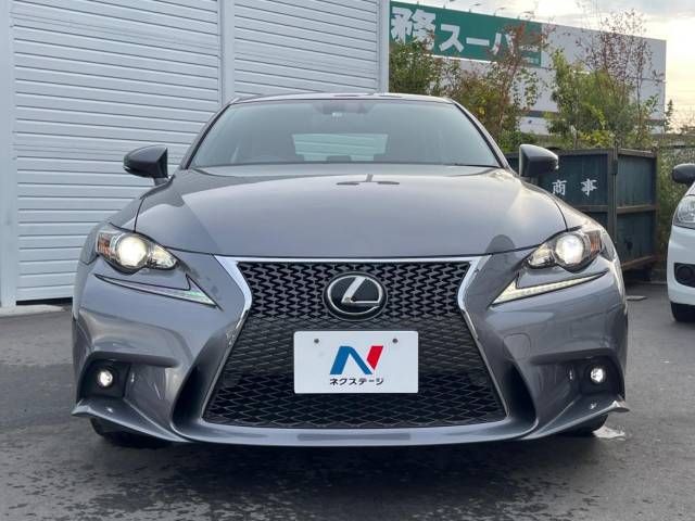Lexus IS 2015-10 26834-14