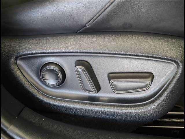 Toyota CROWN SEDAN 2020-04 182404-22