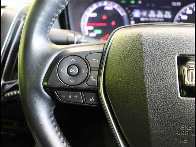 Toyota CROWN SEDAN 2020-04 182404-13
