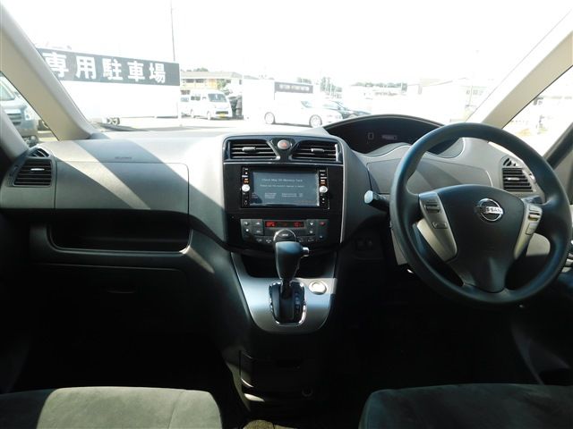 Nissan SERENA 2015-11 4340-9