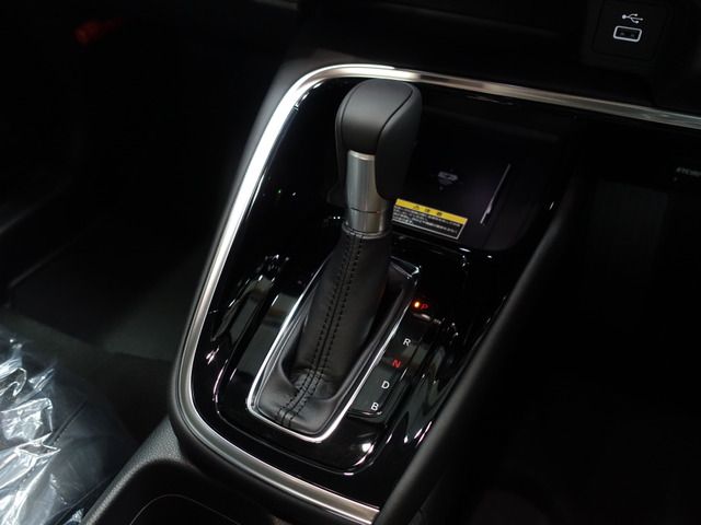 Honda VEZEL 2023-10 19504-4