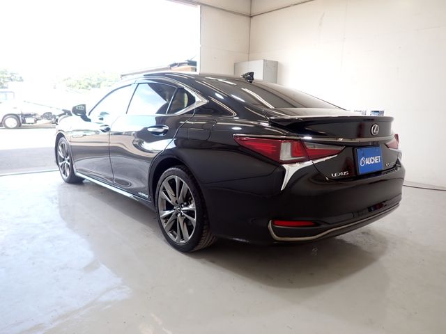 Lexus ES 2019-04 2512-2