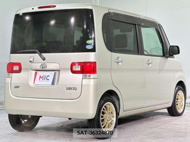 Daihatsu TANTO 2013-01 287058-4