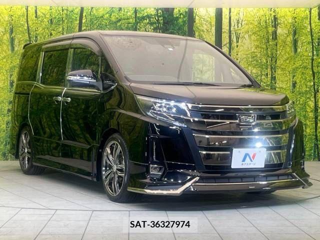Toyota NOAH 2018-01 365101-17