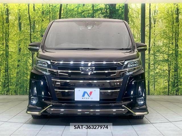 Toyota NOAH 2018-01 365101-15