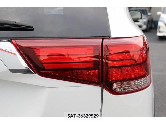 Mitsubishi OUTLANDER 2016-08 216695-10