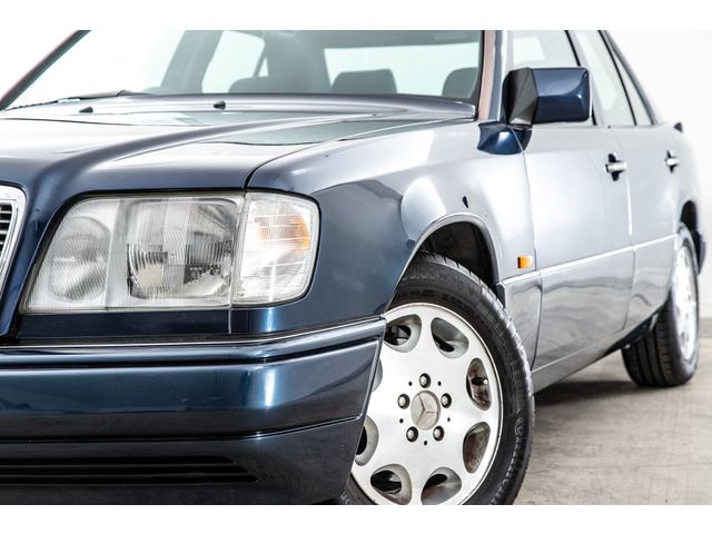 Mercedes Benz E-CLASS 1995-06 2154-13