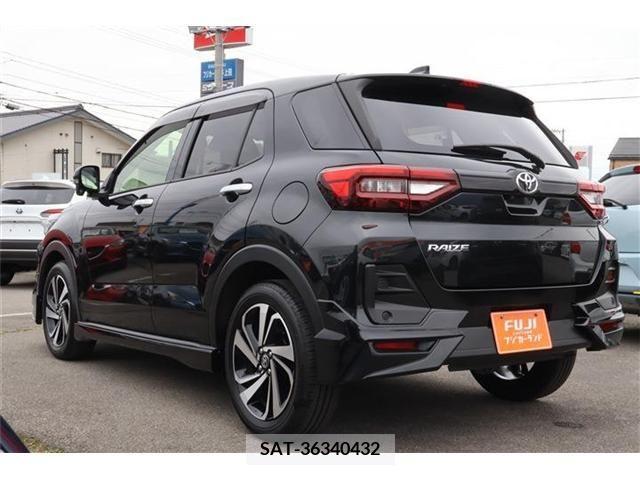 Toyota RAIZE 2022-07 324414-1