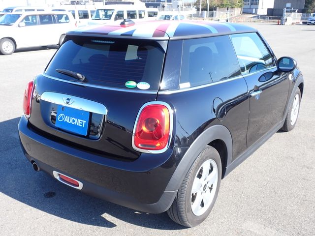 Bmw MINI 2018-04 861-9