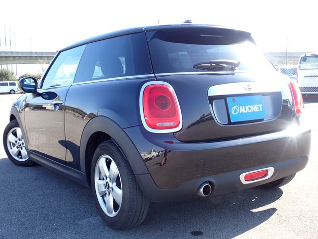 Bmw MINI 2018-04 861-2