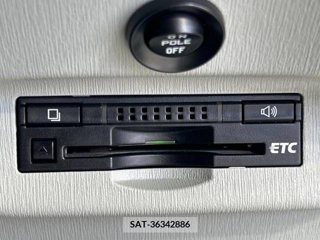 Toyota PRIUS 2013-03 366597-7