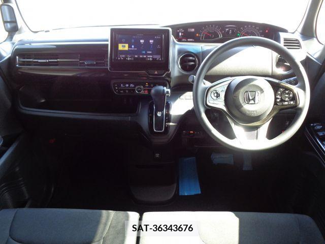 Honda N BOX CUSTOM 2018-01 214258-1