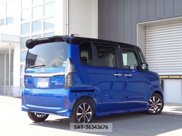 Honda N BOX CUSTOM 2018-01 214258-2