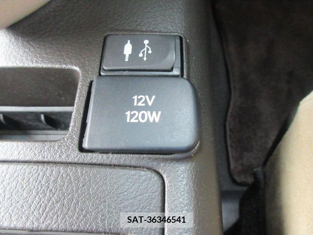 Lexus HS 2013-06 275337-18