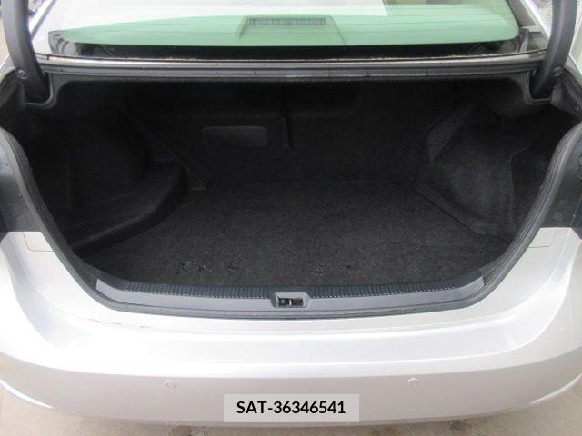Lexus HS 2013-06 275337-8