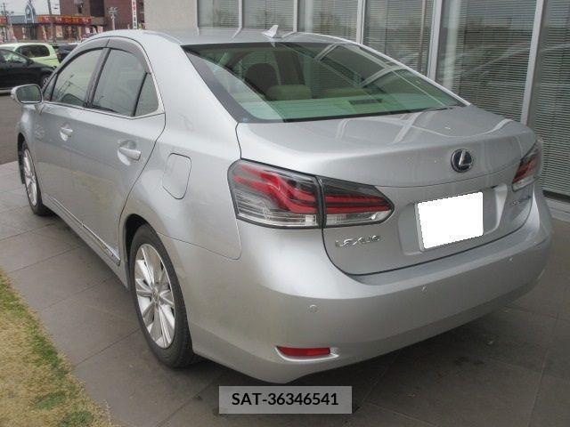 Lexus HS 2013-06 275337-3