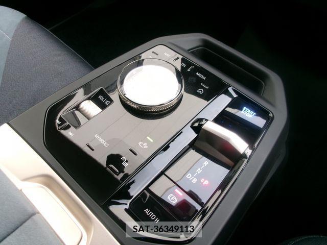 Bmw IX 2022-09 206912-19