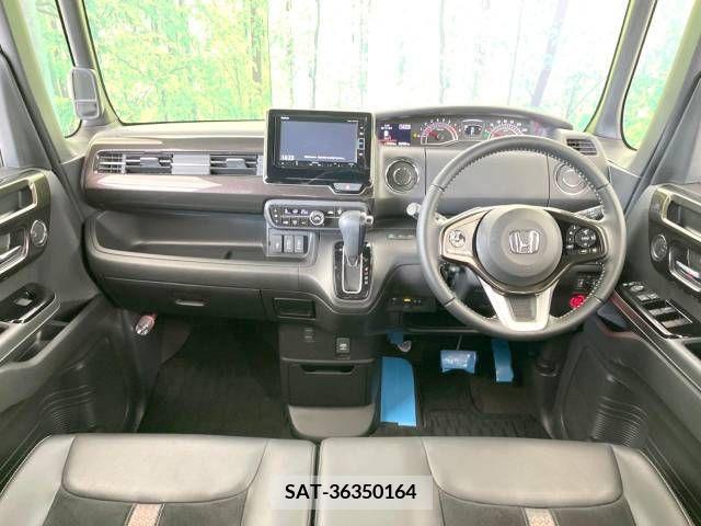 Honda N BOX CUSTOM 2018-02 220503-1