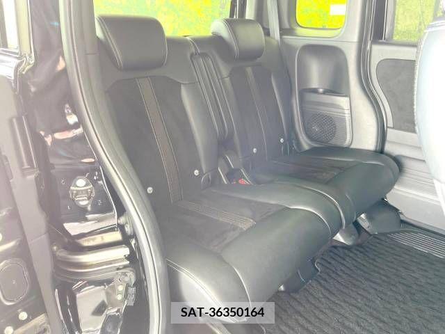 Honda N BOX CUSTOM 2018-02 220503-9