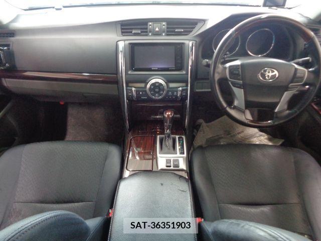 Toyota MARK X 2012-03 304398-1