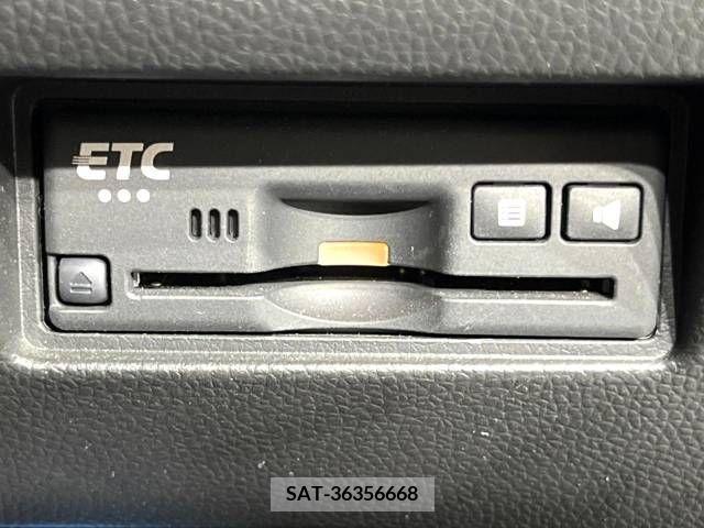 Suzuki SWIFT 2020-08 331045-8