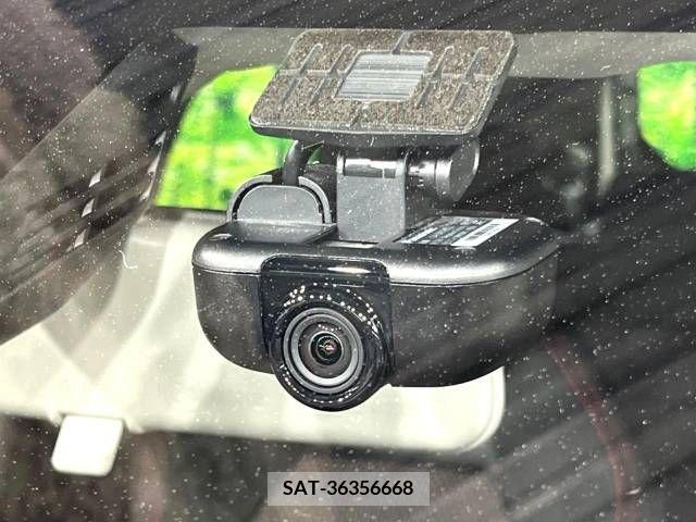 Suzuki SWIFT 2020-08 331045-5