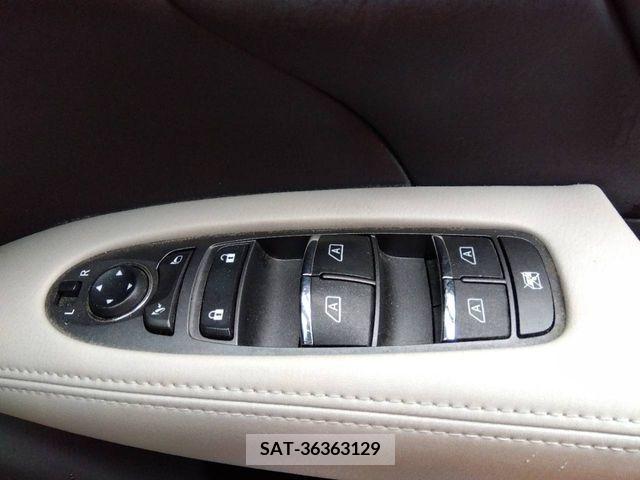 Nissan FUGA 2017-02 216683-6